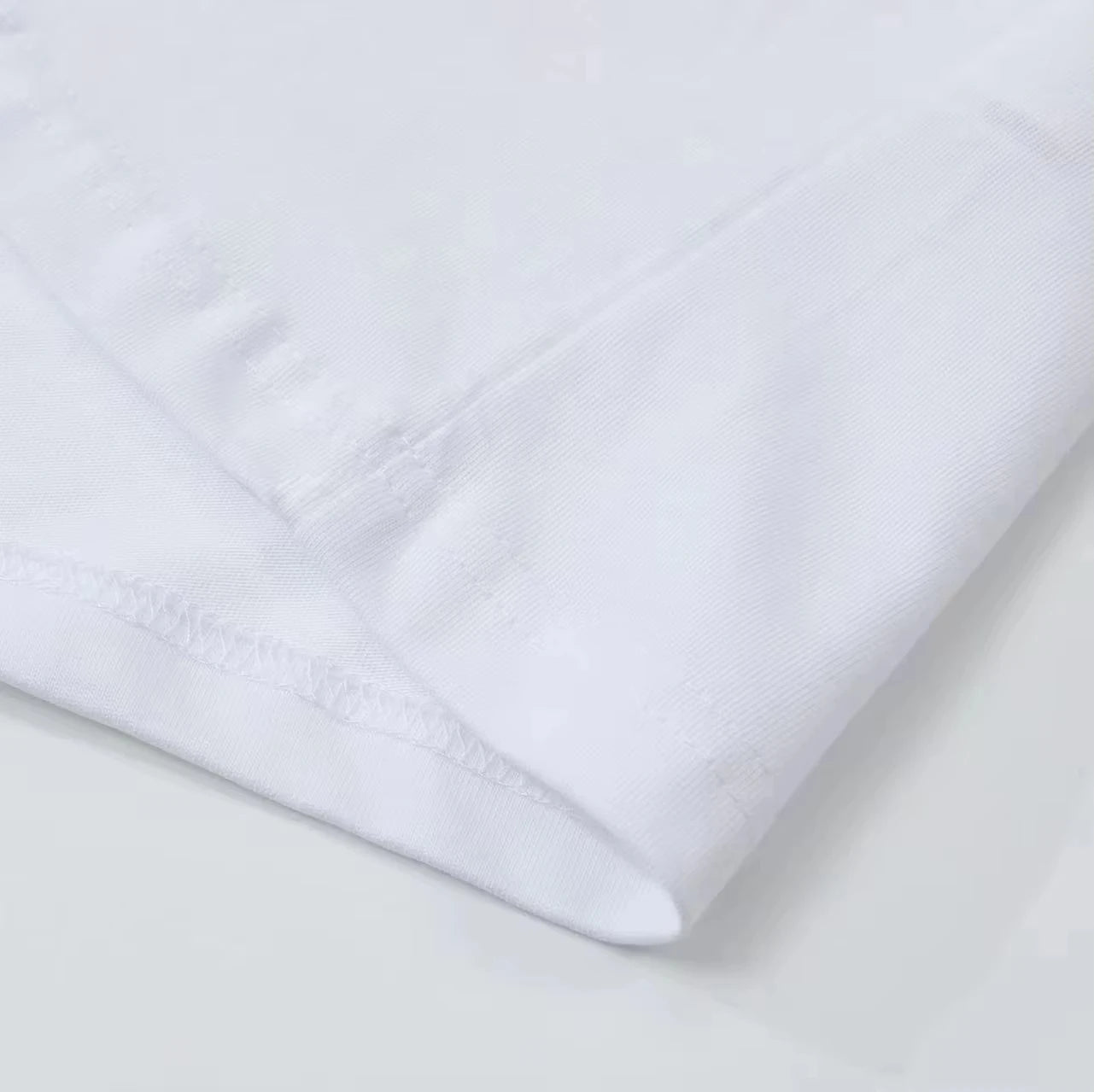 2025 American Short-sleeved Cotton Summer T-shirt Young Men's Women's Ins Tops Loose Round Neck Fashion Ersatile Simple